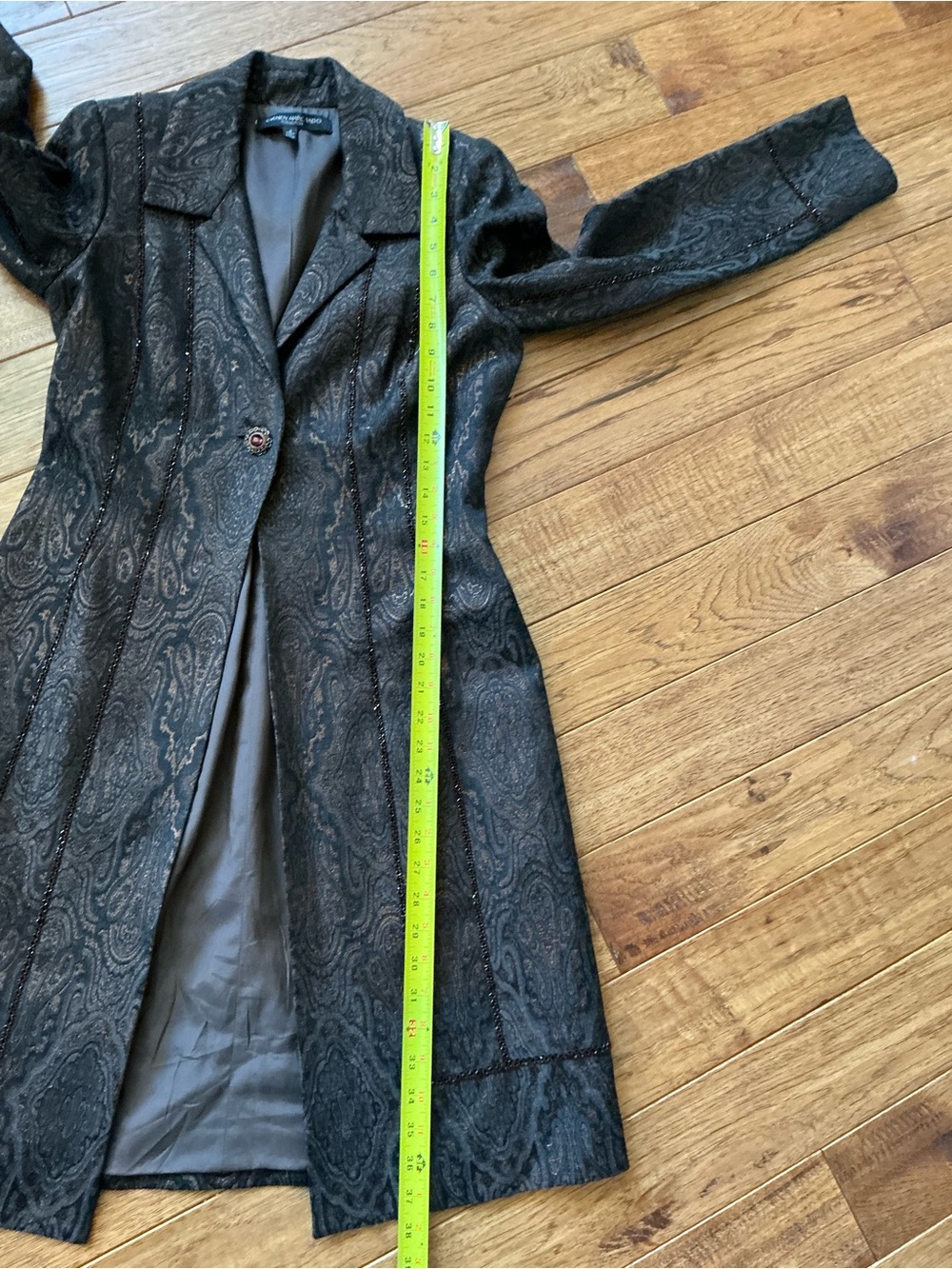 Carmen Marc Valvo Collection Black and Brown Pattern Long Coat, Beaded Detail, 2 - Picture 7 of 11